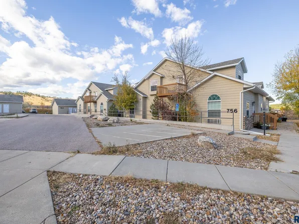 756 Earleen St APT A, Rapid City, SD 57701