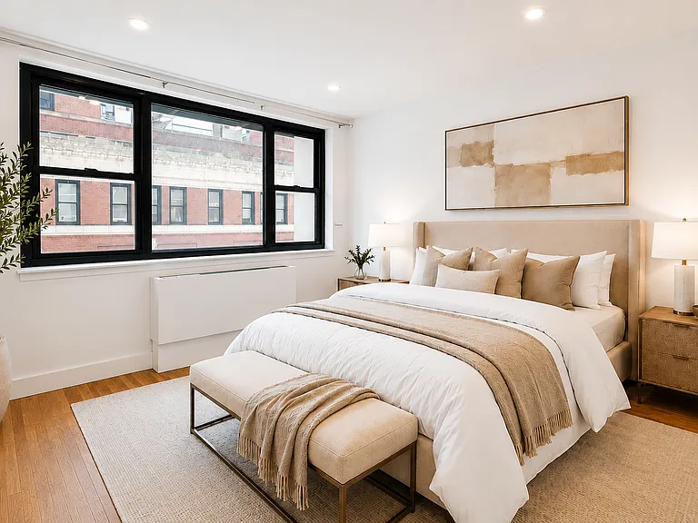 207 E 37th St #6D — Photo 3