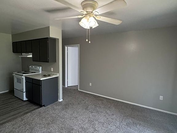 4th image of 307 N Prairieview Rd #201-1