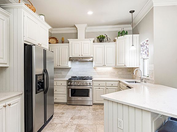 5th image of 9256 Essex Bay Ct