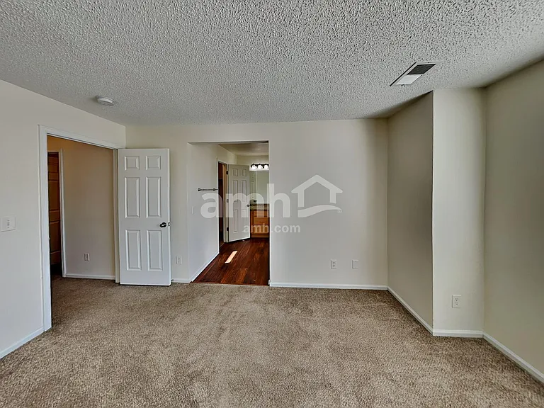 2435 S Gibraltar Way — Photo 11