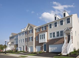 92 Albert Ct #605, Randolph, NJ 07869