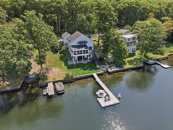 182 Manchaug Rd, Sutton, MA 01590
