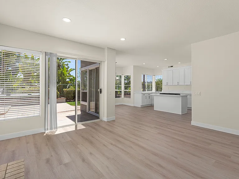 12295 Picrus St — Photo 17