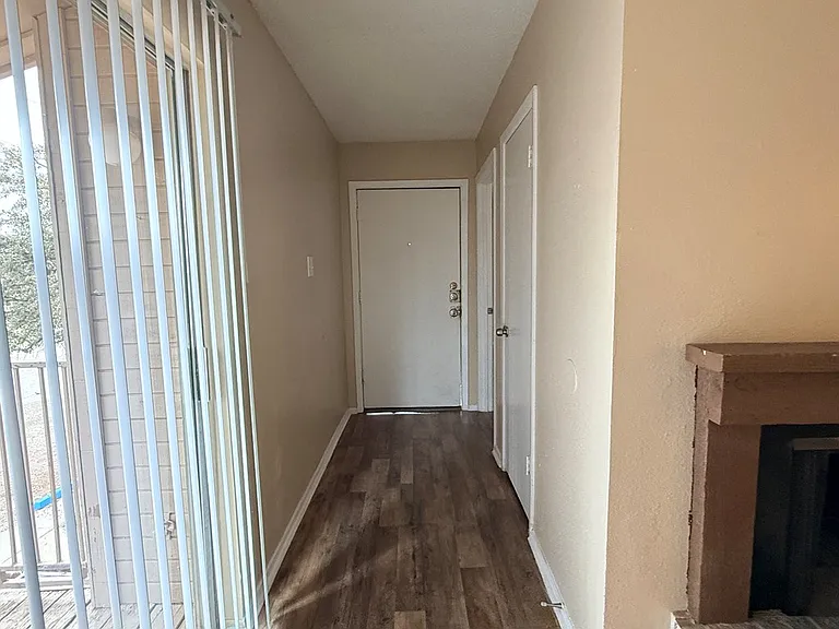 4700 Boulder Dr #1102 — Photo 2