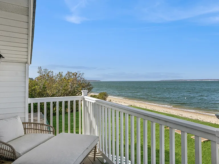 21 Shore Dr — Photo 12