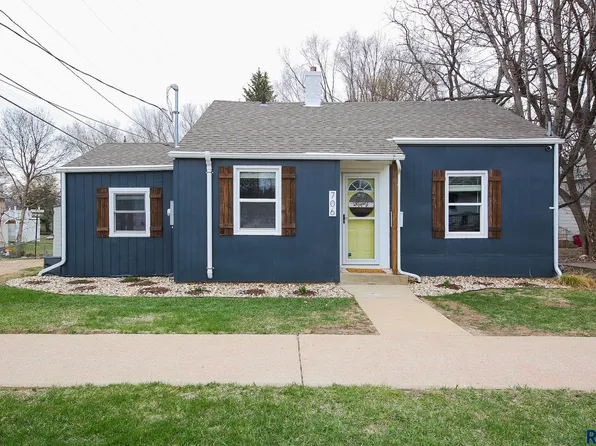 706 W 1st St, Sioux Falls, SD 57104