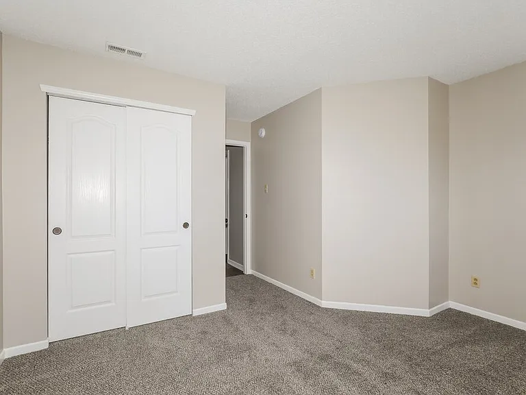 8234 Gathering Cir — Photo 13
