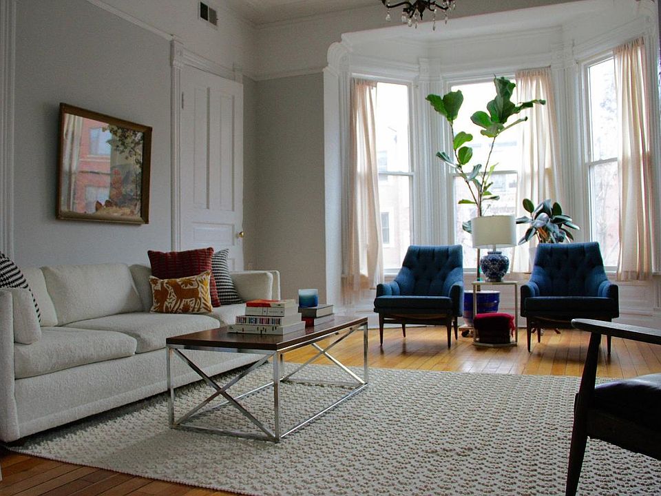 1st image of 614 N Noble St APT 1