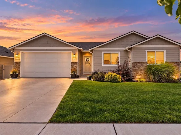 12 Emma Drive, Wenatchee, WA 98801