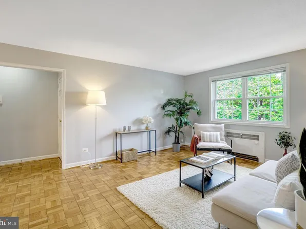 4352 N Pershing Dr #43522, Arlington, VA 22203