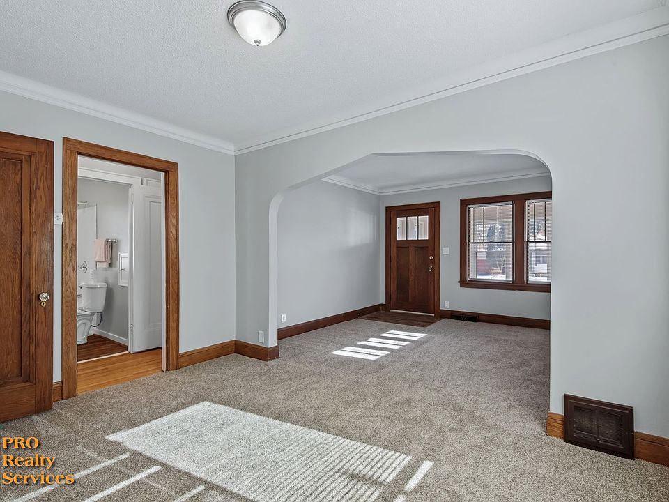 1st image of 4334 45th Ave S