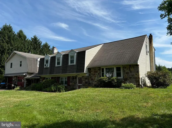 5087 Woodward Dr, Doylestown, PA 18902