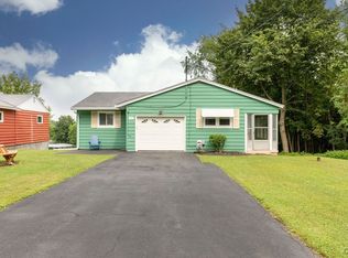 307 Paikin Dr, Syracuse, NY 13219