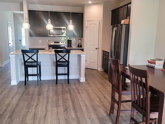 5th image of 2038 Sperling Dr