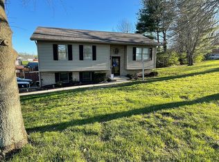121 Eastland Dr, Paris, KY 40361