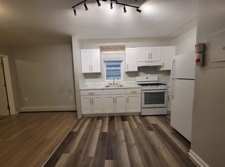 220 3rd St #2E, Elizabethport, NJ 07206