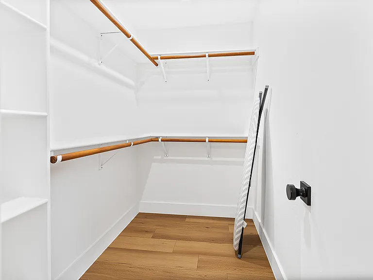 10803 Burnwood Dr — Photo 2