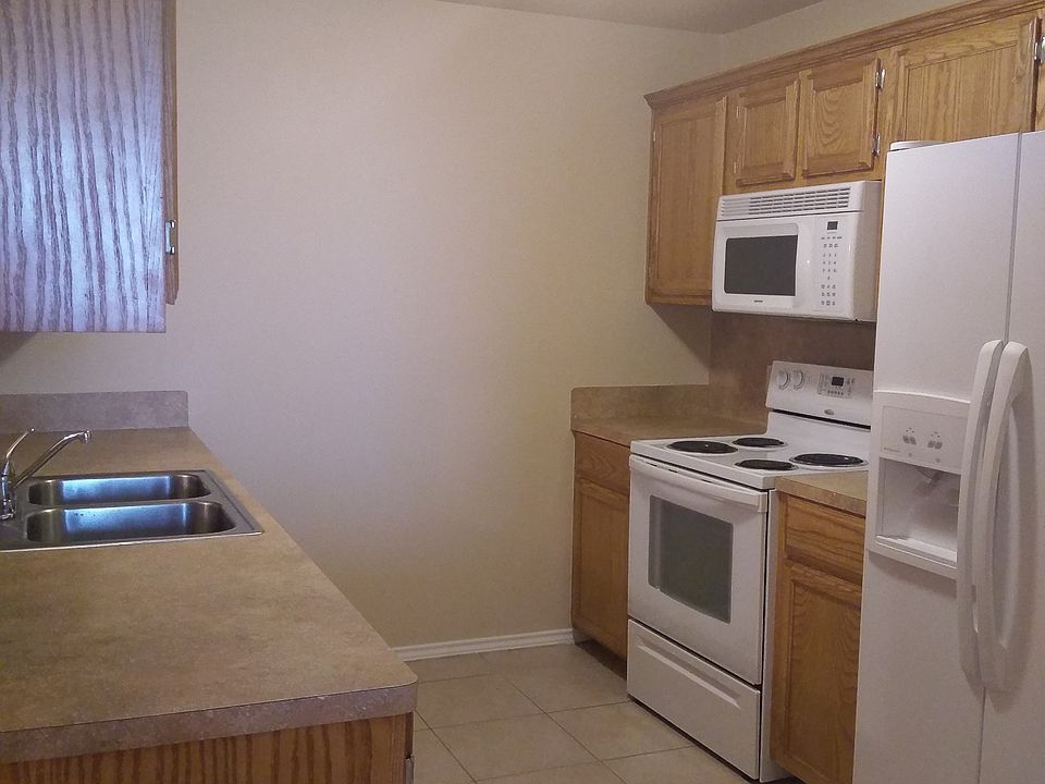 2nd image of 20447 Oak Hollow Ln #17-03