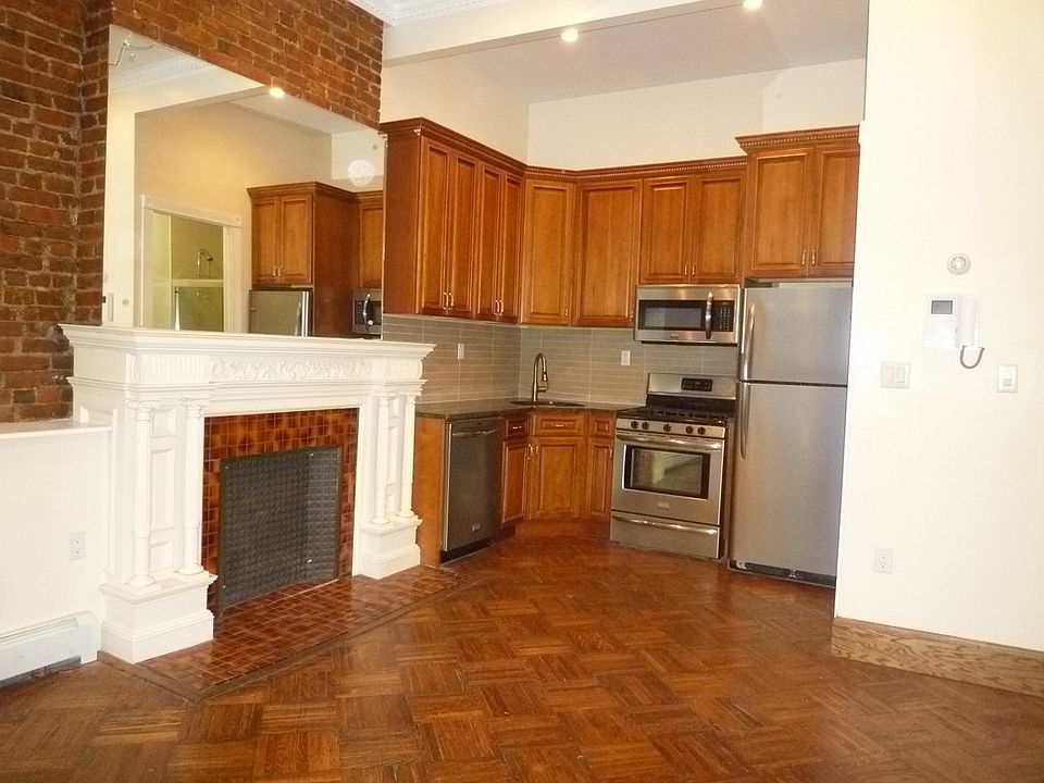 1st image of 252 Hancock St #1L