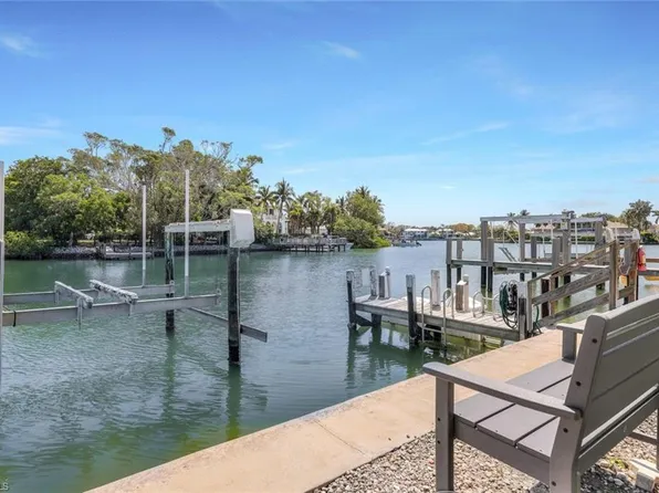 1930 Gulf Shore BLVD N #D202, NAPLES, FL 34102