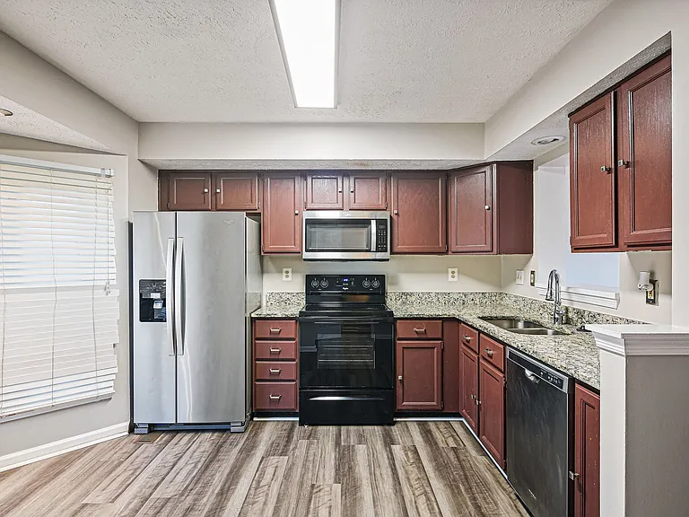5 Brantwood Ct — Photo 2