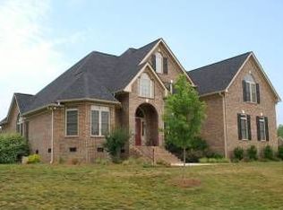 3023 Patrick Place Cir, Lake Wylie, SC 29710