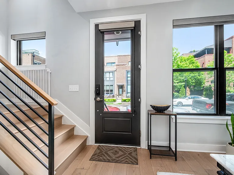 271 Neruda Ave — Photo 10