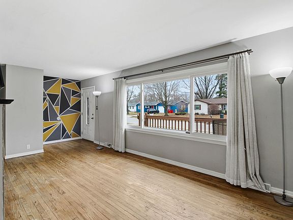 4th image of 1813 Winchester Dr