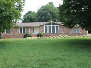 814 Phillips Rd, Greer, SC 29650