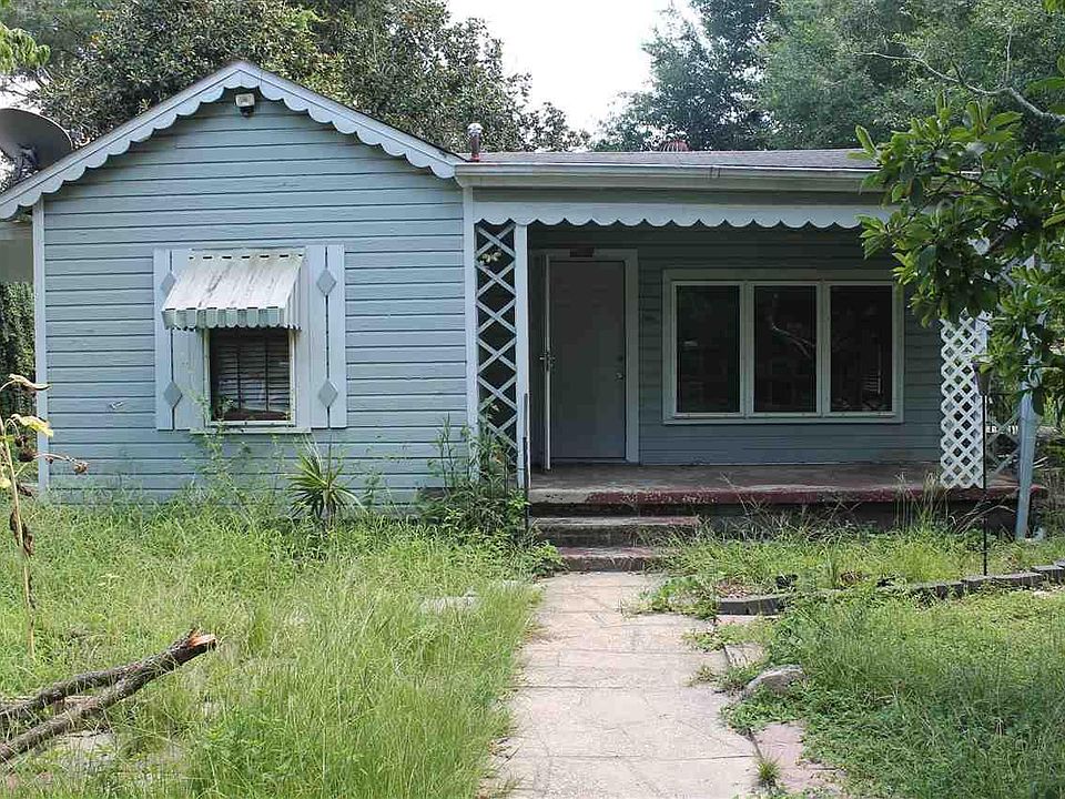 1st image of 2519 W Desoto St