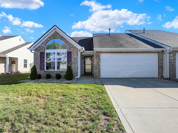 2937 Cadogan Dr, Greenwood, IN 46143