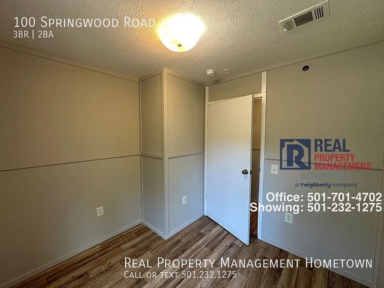 100 Springwood Rd #1 — Photo 11