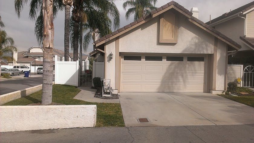 Single family home P.U.D. with no common walls.