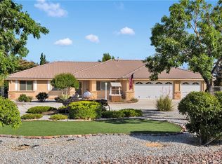 14908 Dakota Rd, Apple Valley, CA 92307