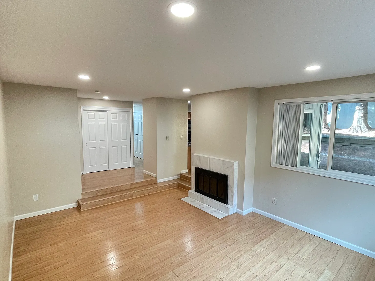 14130 NE 7th Pl — Photo 2