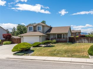 2334 Canyon Hills Dr, East Wenatchee, WA