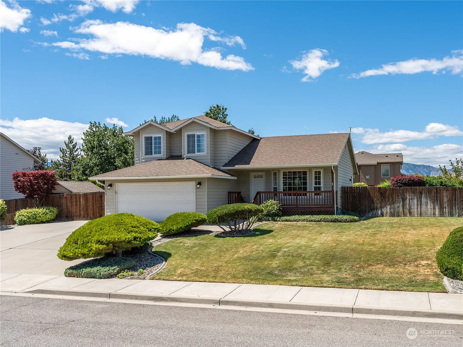 2334 Canyon Hills Drive photo 1