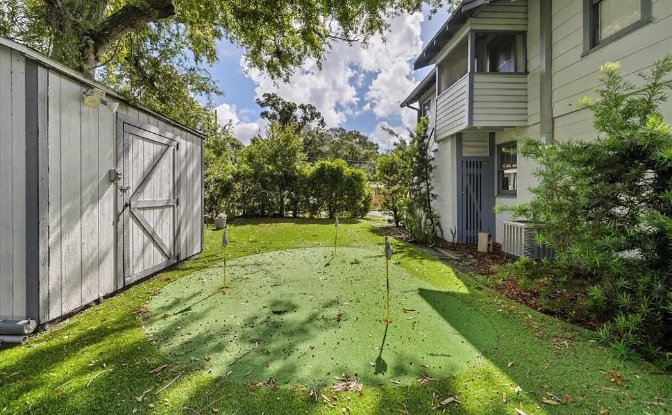 2 bed, 1008 sqft, $2,800 — Photo 3