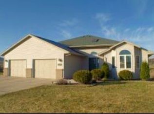 4760 Roesler Pl, La Crosse, WI 54601