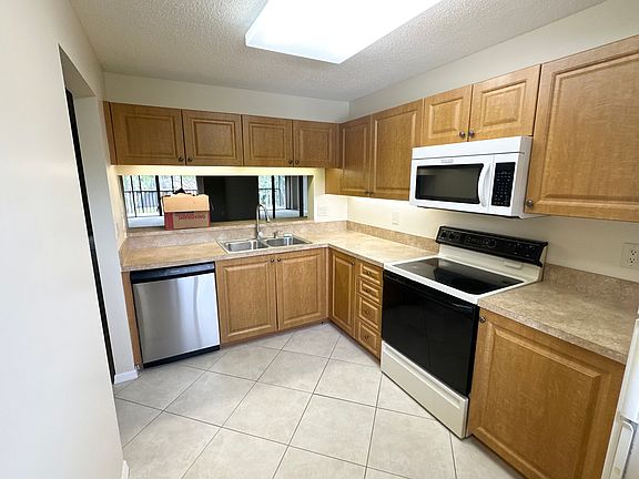 5th image of 5511 Ashton Way #5511