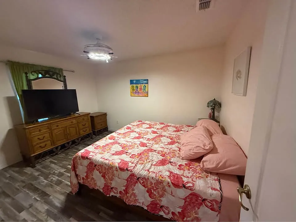 2 bed, 1326 sqft, $2,300 — Photo 3
