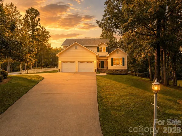 48 Main Trce, Franklin, NC 28734