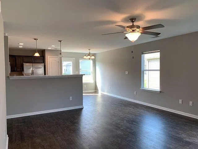 8161 Driftwood Loop — Photo 7