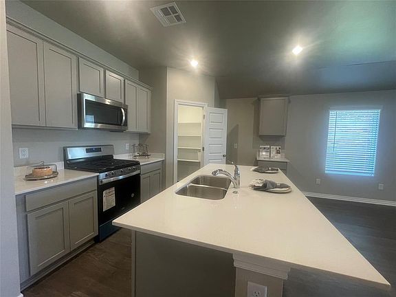 4th image of 2753 Alice Way