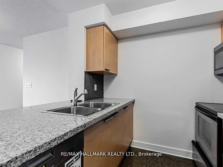 16 Harrison Garden Blvd #1102 — Photo 6