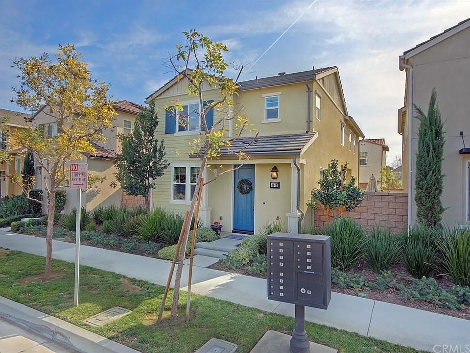 1st image of 3942 E Bradley Ln