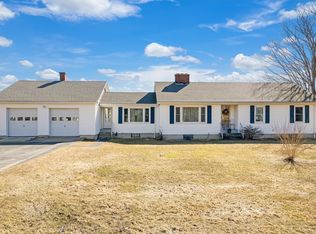 566 Birch Point Rd, Wiscasset, ME 04578