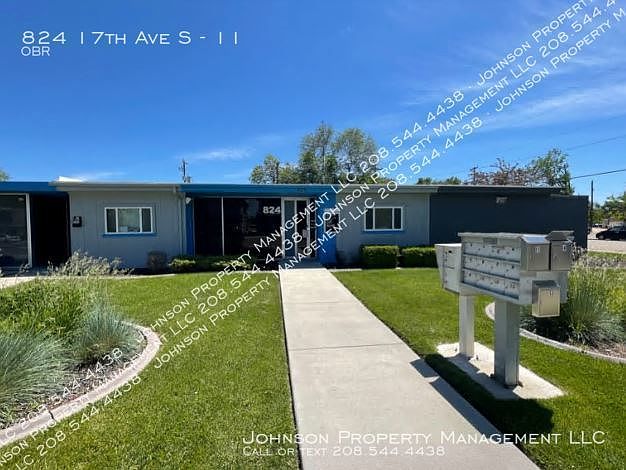 1st image of 824 17th Ave S #11