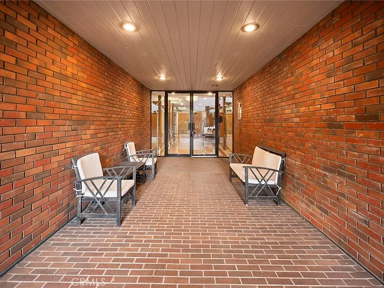 750 S Bundy Dr #108 — Photo 21